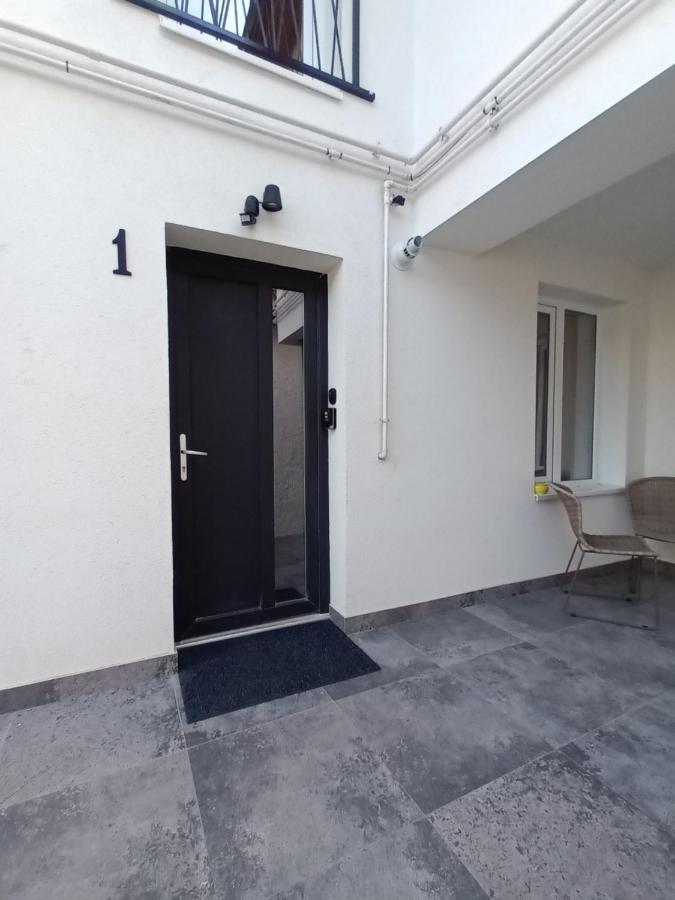 Old Town Studio Apartments Baia Mare Exterior photo